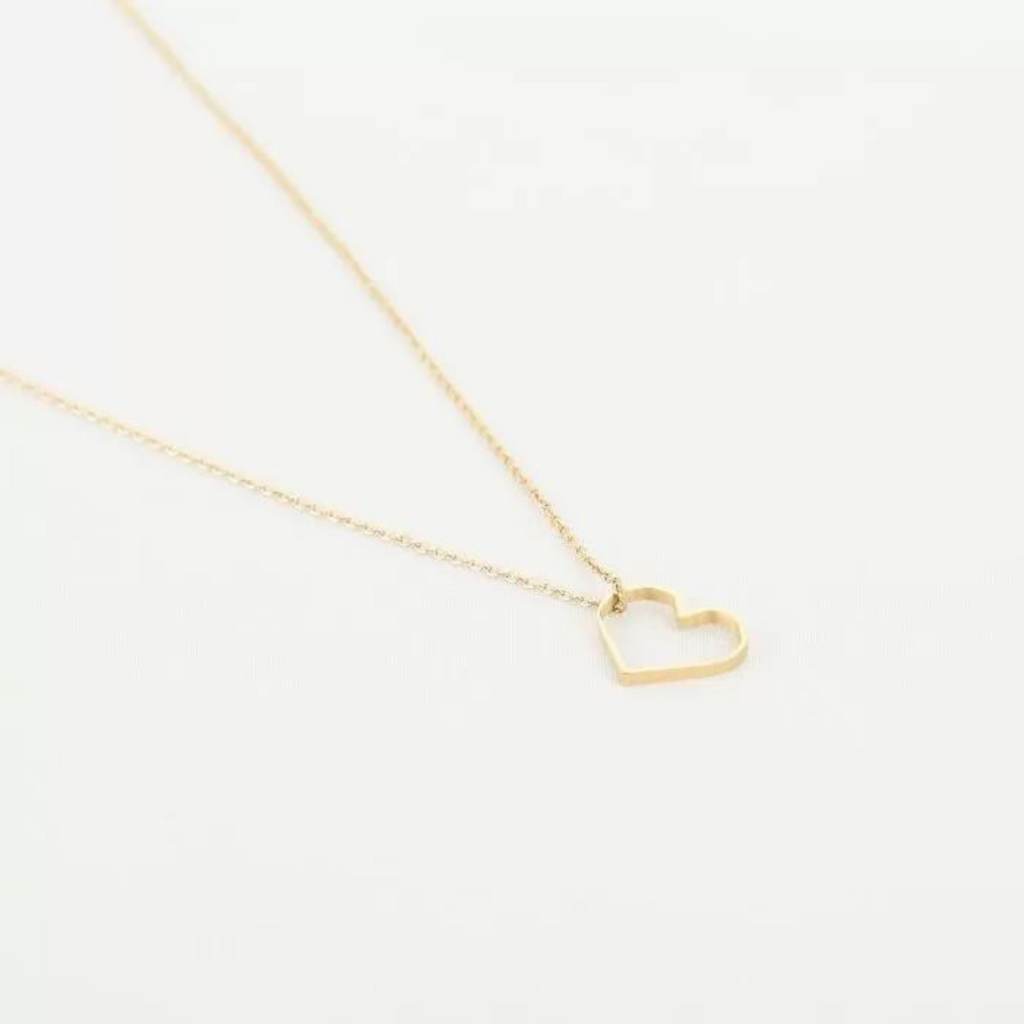 Birnaz Clothing : Heart Necklace - Gold 1