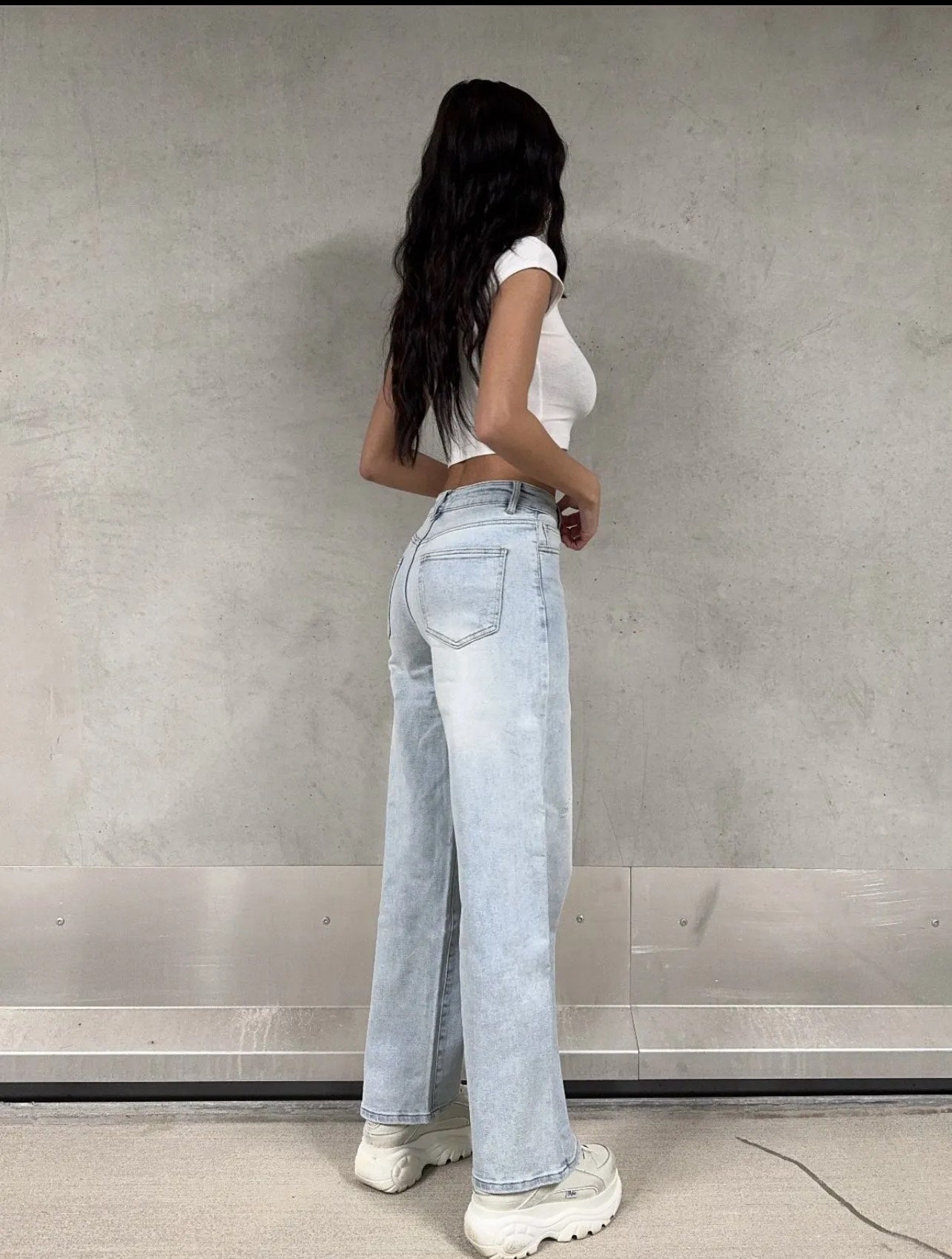 Selena Mid Waist Straight Leg Jeans STRETCH
