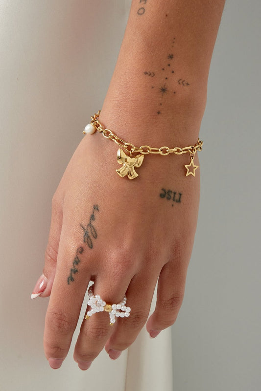Bow bracelet