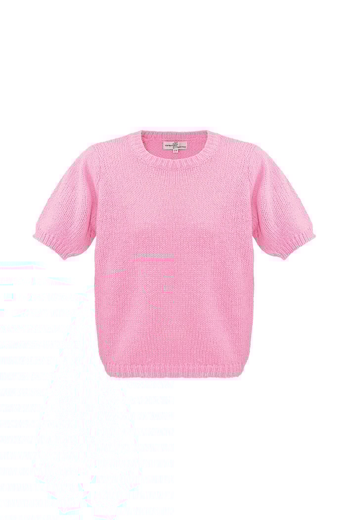 puffed sleeves top