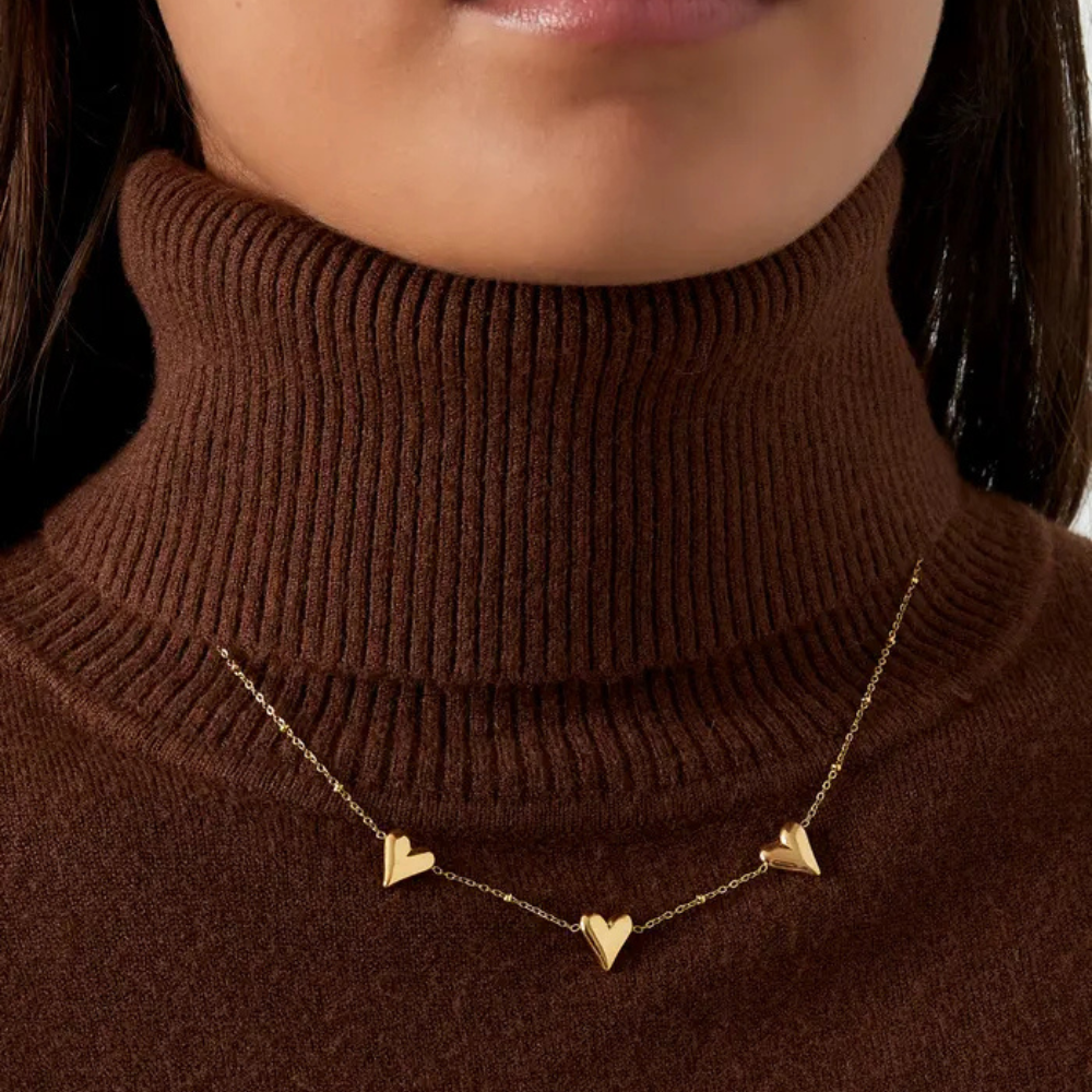 Birnaz Clothing : Little Hearts Necklace (gold)