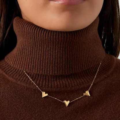 Birnaz Clothing : Little Hearts Necklace (gold)