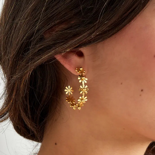 Birnaz Clothing : Floral Earrings (Gold)